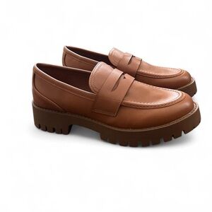 Women’s Classic Platform Penny Loafers in Brown (NWOT)